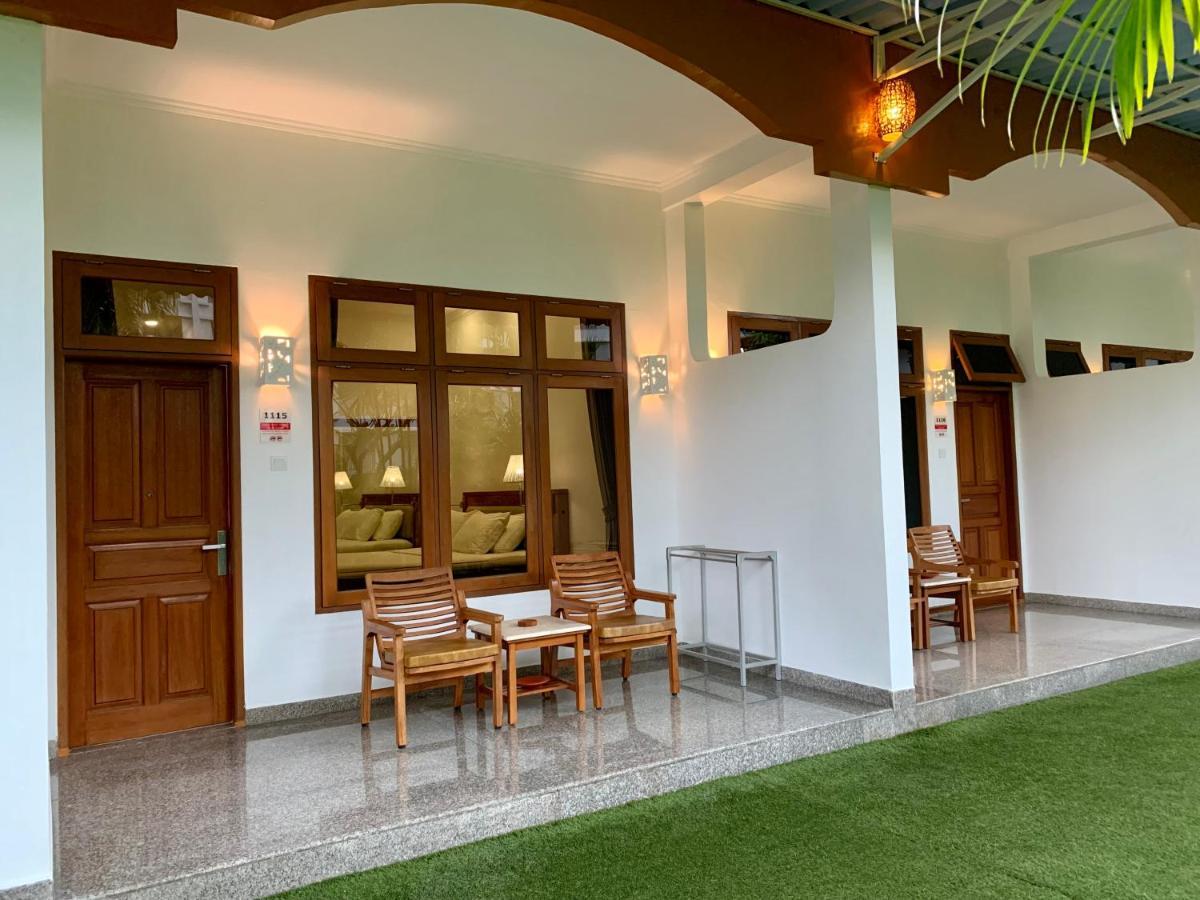 Febri's & Kuta Lombok